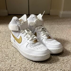 Nike Air Force 1 High White Metallic Gold (no box)